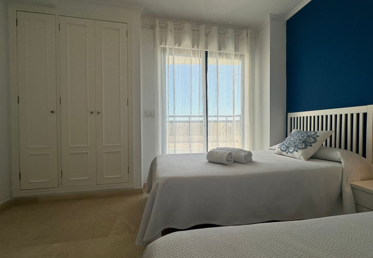 Apartamento en Playa de Gandía - Bonito apartamento en un complejo cerrado y familiar cerca de la playa. Piscina / Wifi / Gim / BBQ-ALQUILER SOLO FAMILIAS
