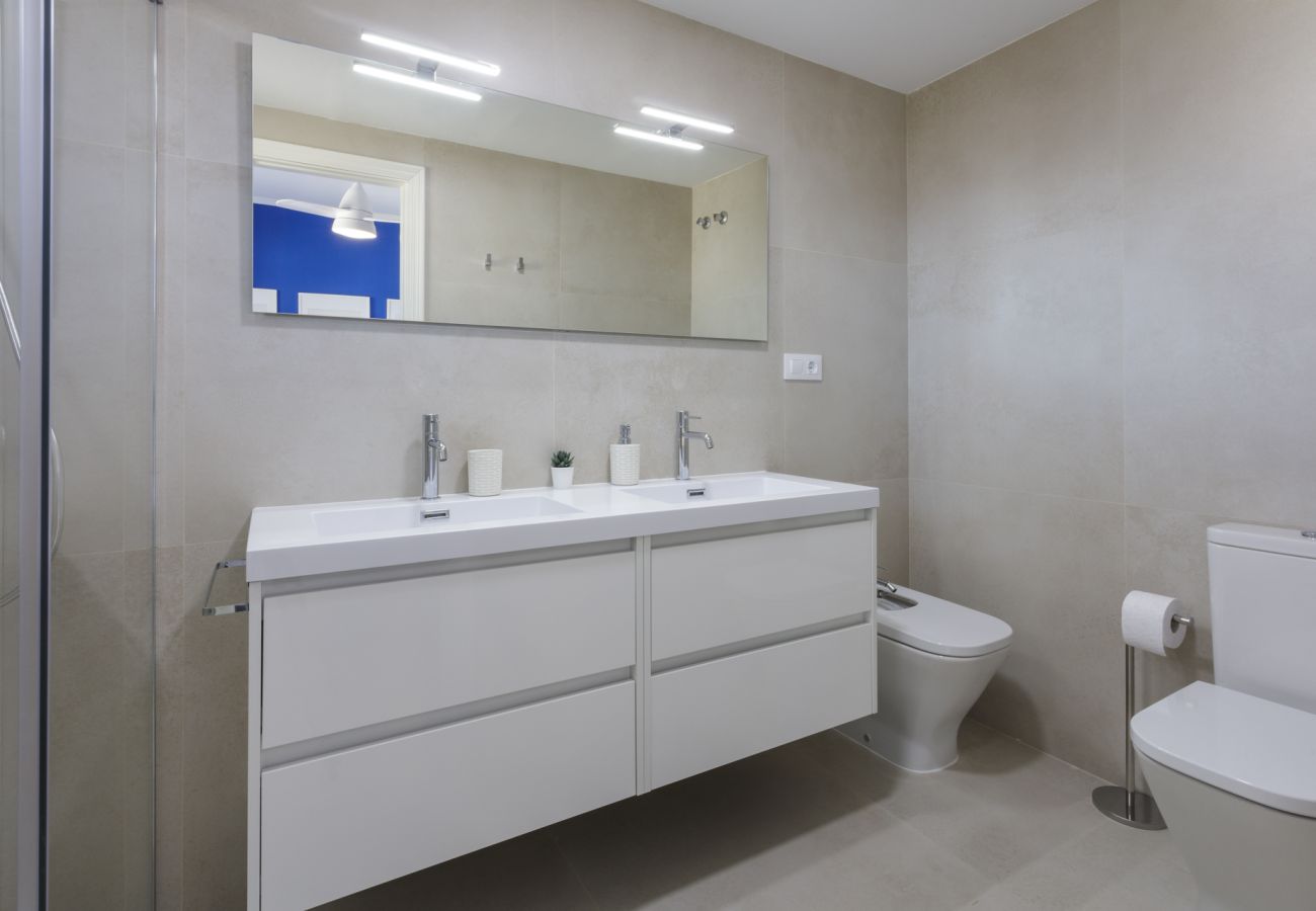 Apartamento en Playa de Gandía - Bonito apartamento en un complejo cerrado y familiar cerca de la playa. Piscina / Wifi / Gim / BBQ - alquiler solo familias