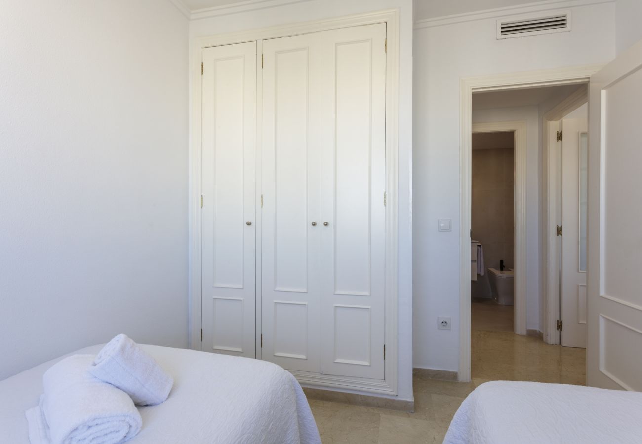 Apartamento en Playa de Gandía - Bonito apartamento en un complejo cerrado y familiar cerca de la playa. Piscina / Wifi / Gim / BBQ - alquiler solo familias