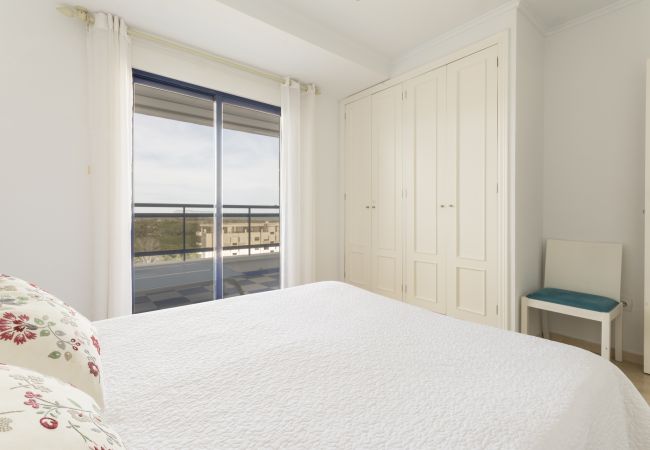 Apartamento en Playa de Gandía - Piscina CLIMATIZADA, Decorado en estilo moderno, con wifi gratis, 5 piscinas, Padel-ALQUILER SOLO FAMILIAS Apartamento en Playa de Gandía - Piscina CLIMATIZADA, Decorado en estilo moderno, con wifi gratis, 5 piscinas, Padel-ALQUILER SOLO FAMILIAS
