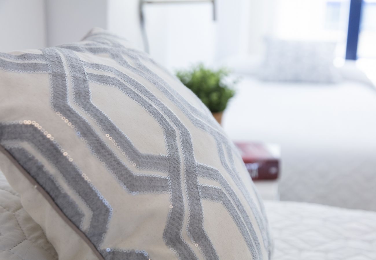 Apartamento en Playa de Gandía - Apartamento con 5 piscinas, Piscina CLIMATIZADA / wifi  GRATIS/ BBQ. Moderna decoración. Ideal para familias.-ALQUILER SOLO FAMILIAS