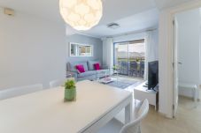 Apartamento en Playa de Gandía - Apartamento con 5 piscinas, Piscina CLIMATIZADA / wifi  GRATIS/ BBQ. Moderna decoración. Ideal para familias.-ALQUILER SOLO FAMILIAS