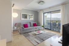 Apartamento en Playa de Gandía - Apartamento con 5 piscinas, Piscina CLIMATIZADA / wifi  GRATIS/ BBQ. Moderna decoración. Ideal para familias.-ALQUILER SOLO FAMILIAS