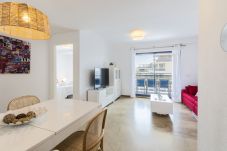 Apartamento en Playa de Gandía - Apartamento decorado en estilo moderno, con wifi, piscinas, padel, gimansio, 5 piscinas-ALQUILER SOLO FAMILIAS