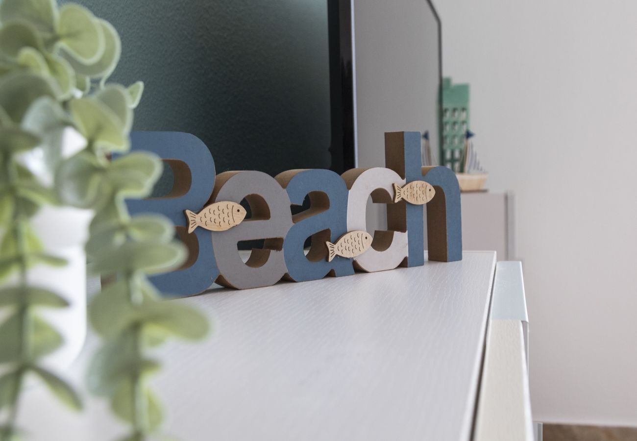 Apartamento en Playa de Gandía - Increíble apartamento con Piscina climatizada, WIFI GRATIS, y 5 piscinas, padel, BBQ-ALQUILER SOLO FAMILIAS