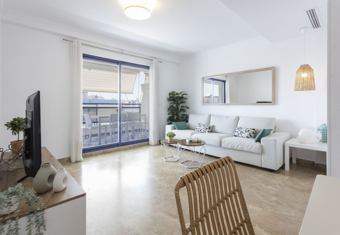 Apartamento en Playa de Gandía - Increíble apartamento con Piscina climatizada, WIFI GRATIS, y 5 piscinas, padel, BBQ - SOLO FAMILIAS