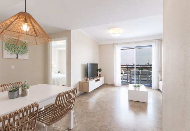 Apartamento en Playa de Gandía - Apartamento con moderna decoración. ALQUILER SOLO FAMILIAS