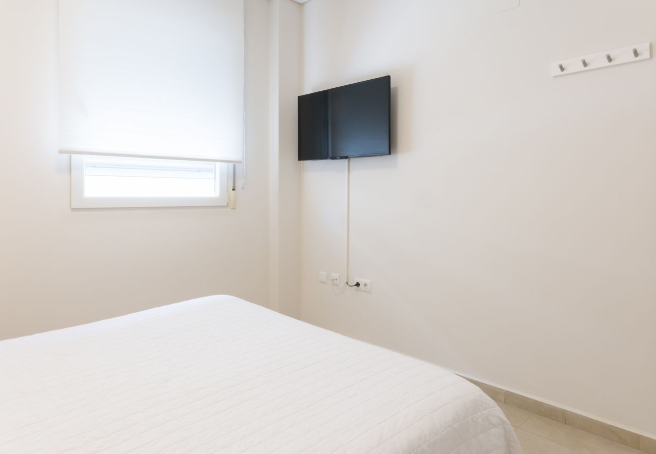 Apartamento en Playa de Gandía - Bonito apartamento, moderna decoración. Junto del puerto. Wifi gratis-ALQUILER SOLO FAMILIAS