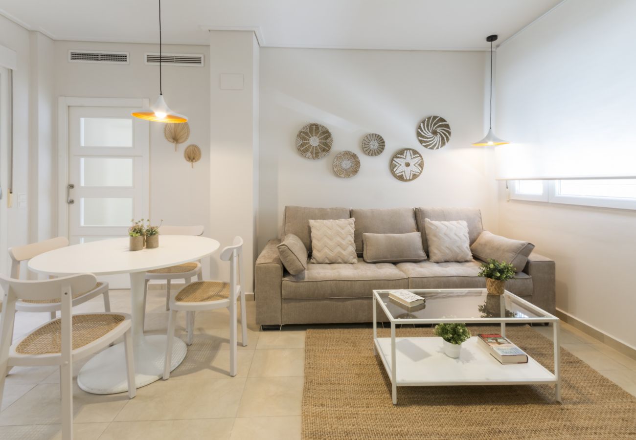 Apartamento en Playa de Gandía - Bonito apartamento, moderna decoración. Junto del puerto. Wifi gratis-ALQUILER SOLO FAMILIAS