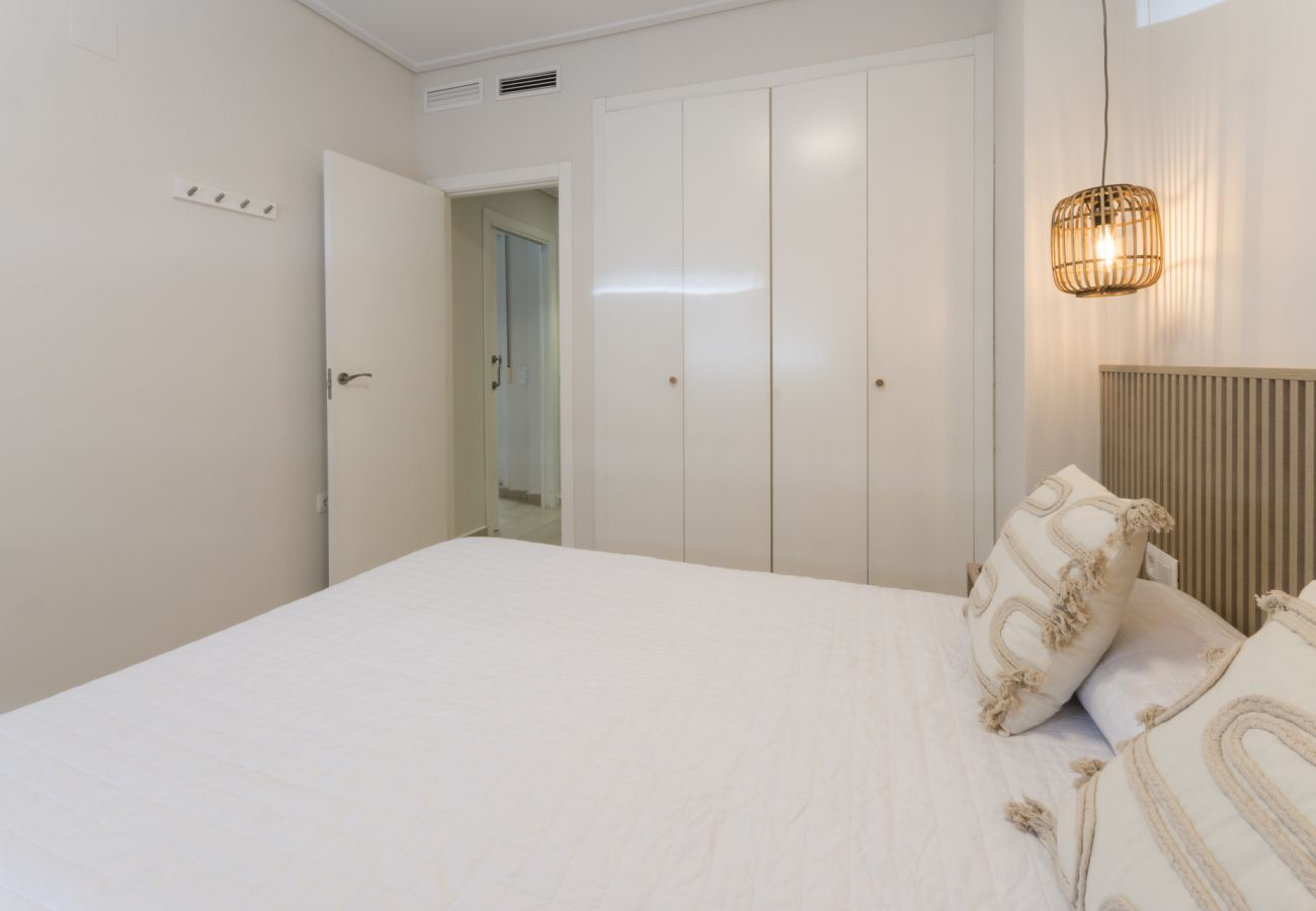 Apartamento en Playa de Gandía - Bonito apartamento, moderna decoración. Junto del puerto. Wifi gratis-ALQUILER SOLO FAMILIAS