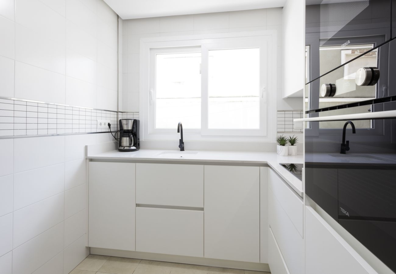 Apartamento en Playa de Gandía - Bonito apartamento, moderna decoración. Junto del puerto. Wifi gratis-ALQUILER SOLO FAMILIAS