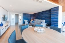 Apartamento en Playa de Gandía - Lujosa y preciosa propiedad de tres dormitorios frente al mar-ALQUILER SOLO FAMILIAS