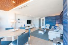 Apartamento en Playa de Gandía - Lujosa y preciosa propiedad de tres dormitorios frente al mar-ALQUILER SOLO FAMILIAS