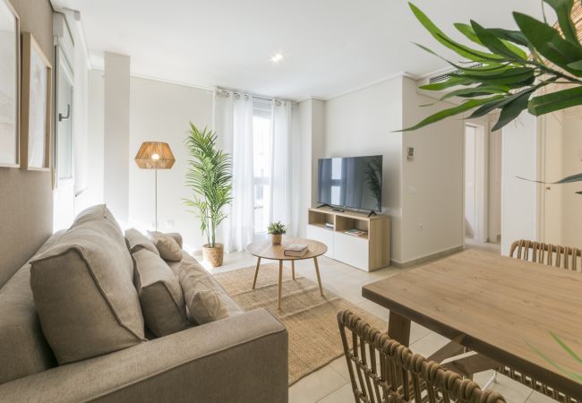 Apartamento en Playa de Gandía - Bonito apartamento de 2 dormitorios. Wifi-ALQUILER SOLO FAMILIAS