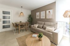 Apartamento en Playa de Gandía - Bonito apartamento de 2 dormitorios. Wifi-ALQUILER SOLO FAMILIAS