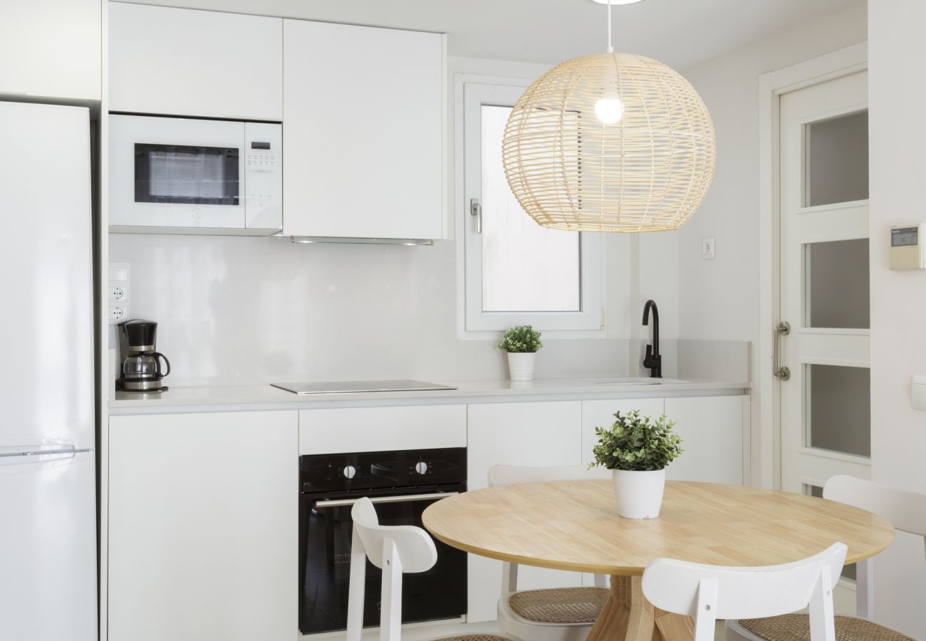 Apartamento en Playa de Gandía - Apartamento con cocina office. Moderna decoración. Junto del puerto. Wifi -ALQUILER SOLO FAMILIAS
