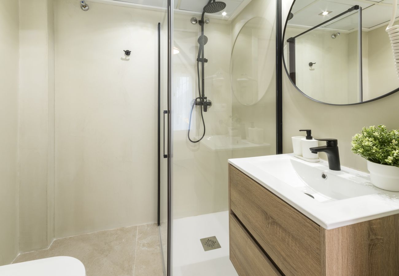 Apartamento en Playa de Gandía - Bonito apartamento de 2 dormitorios. Wifi-ALQUILER SOLO FAMILIAS