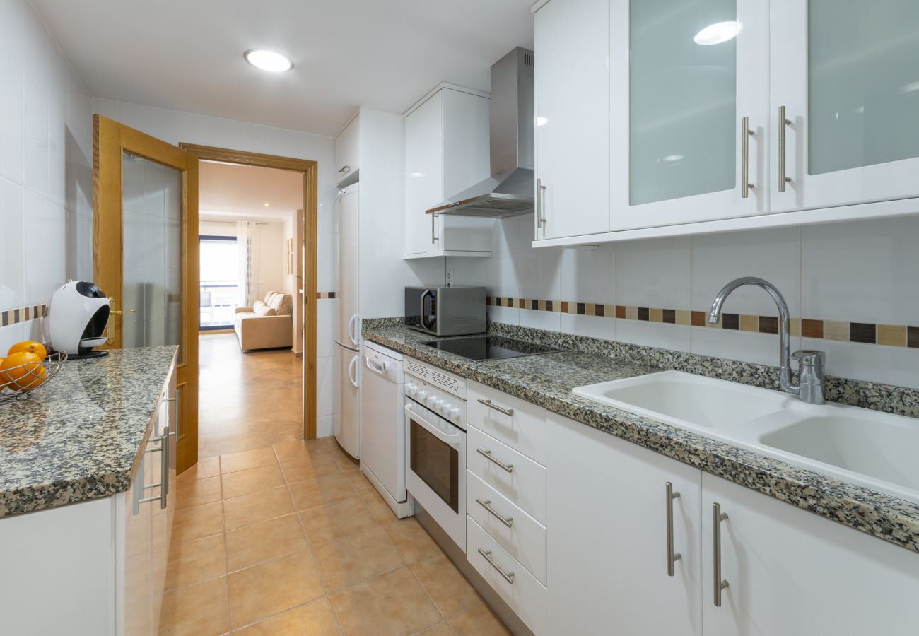 Apartamento en Playa de Gandía - Bonito apartamento de 2 dormitorios. Piscina. Wifi gratis, Sauna-ALQUILER SOLO FAMILIAS