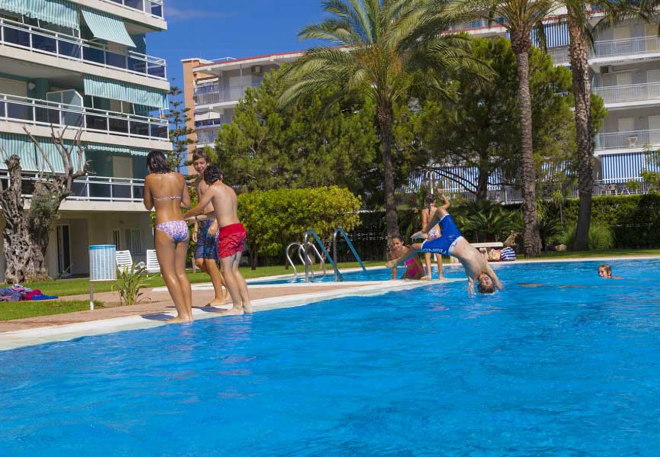 Apartamento en Playa de Gandía - Bonito apartamento familiar cerca de la playa. Piscina / Wifi-ALQUILER SOLO FAMILIAS