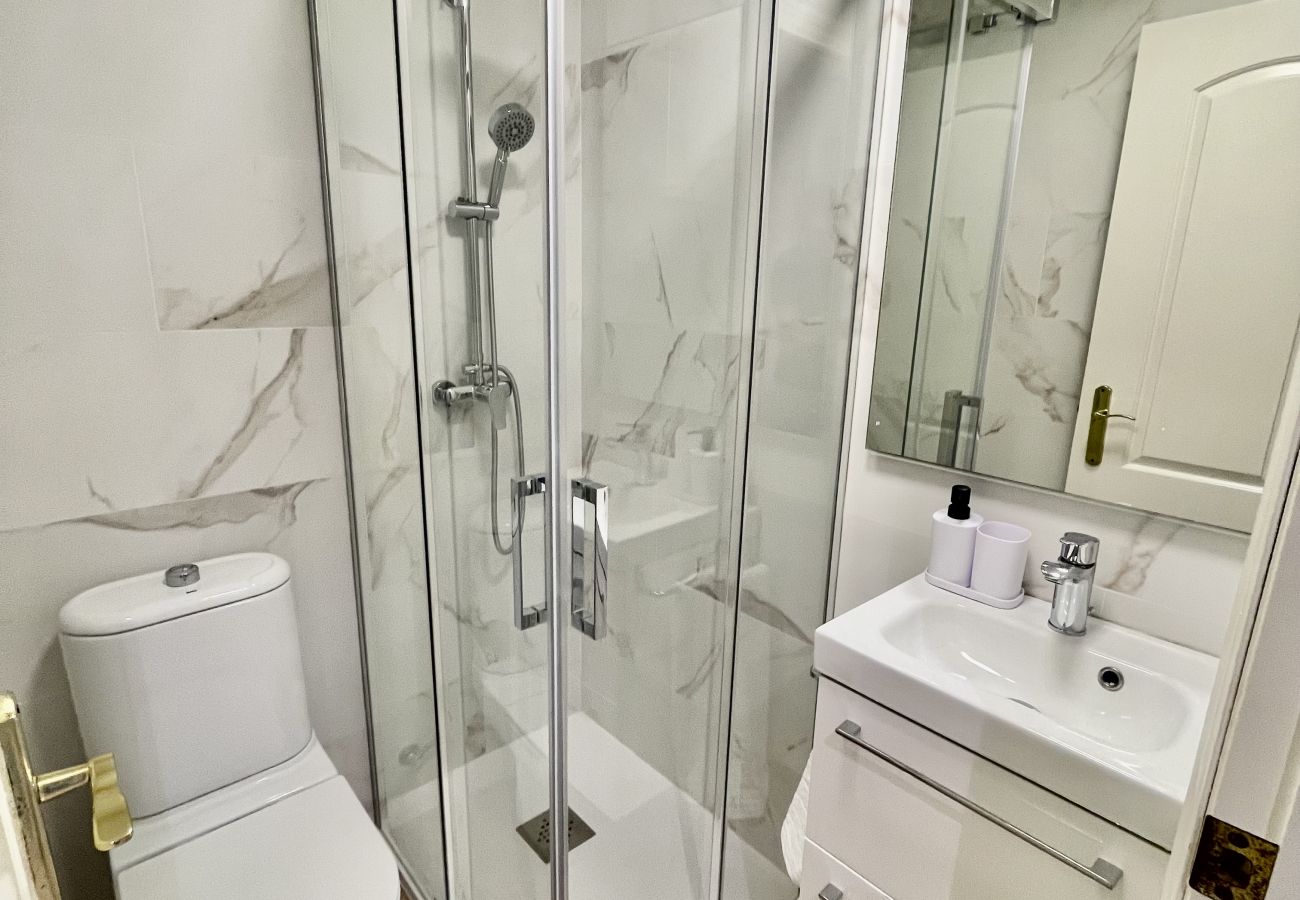 Apartamento en Playa de Gandía - Precioso apartamento 2 dormitorios a pocos de metros de la playa. Piscina. Wifi-ALQUILER SOLO FAMILIAS