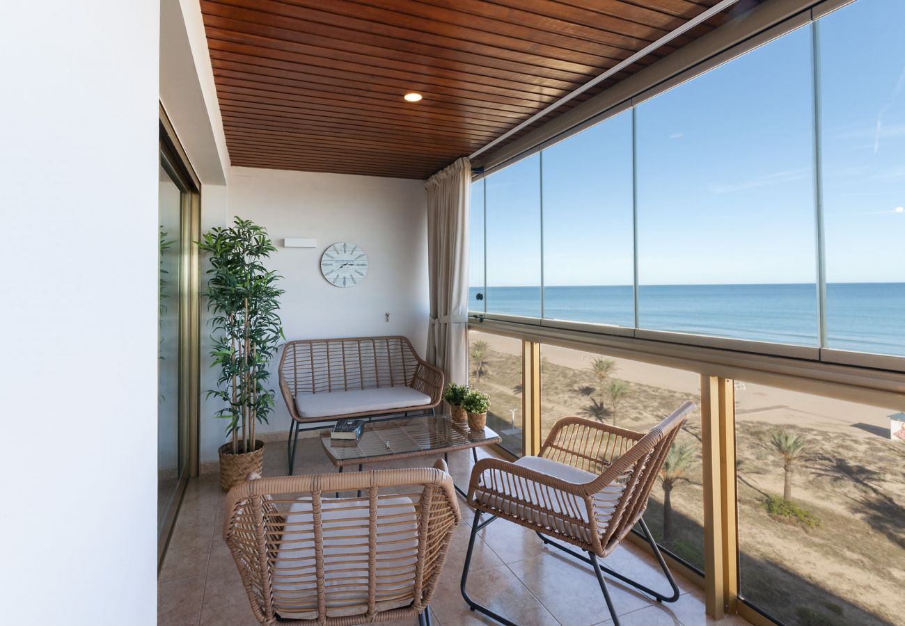 Apartamento en Playa de Gandía - Apartamento Vistas panorámicas al mar. Lujoso reformado.-ALQUILER SOLO FAMILIAS