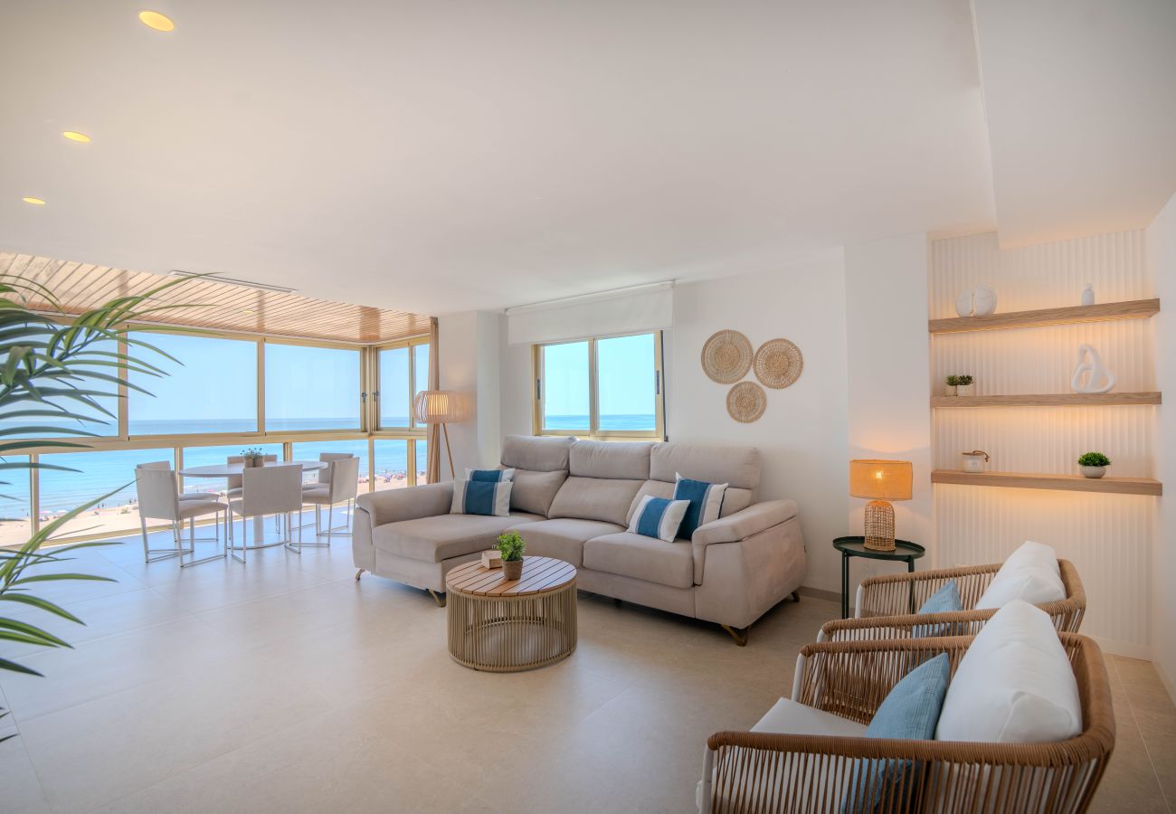 Apartamento en Playa de Gandía - Apartamento Vistas panorámicas al mar. Lujoso reformado .- ALQUILER SOLO FAMILIAS