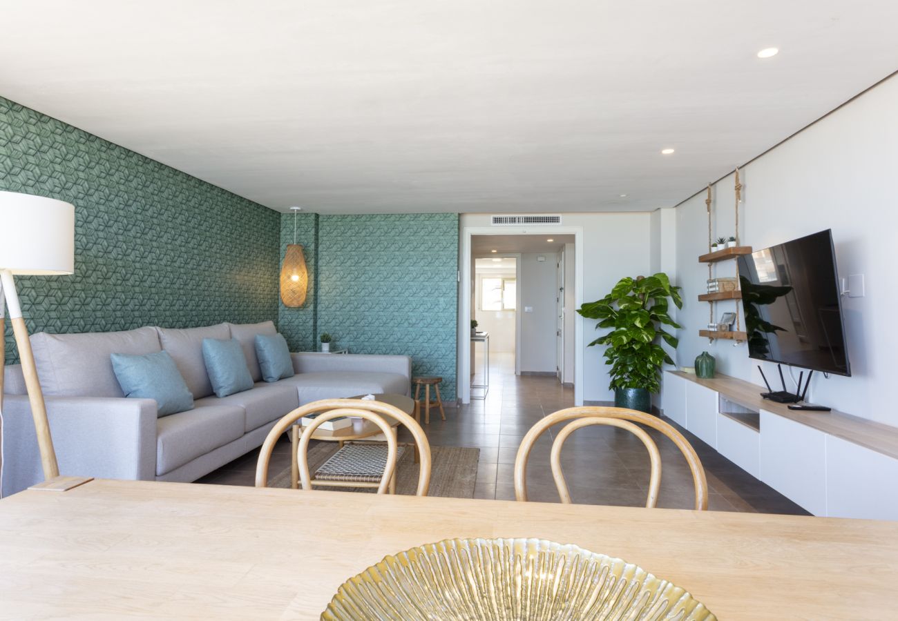 Apartamento en Playa de Gandía - Fabuloso apartamento acceso directo a la playa, WIFI, A/A vista panoramica-ALQUILER SOLO FAMILIAS