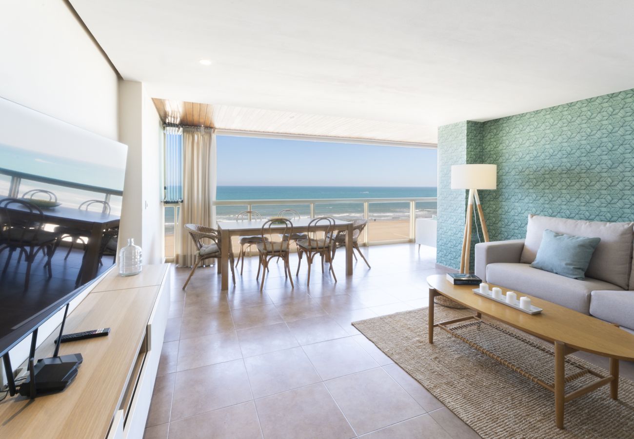 Apartamento en Playa de Gandía - Fabuloso apartamento acceso directo a la playa, WIFI, A/A vista panoramica-ALQUILER SOLO FAMILIAS