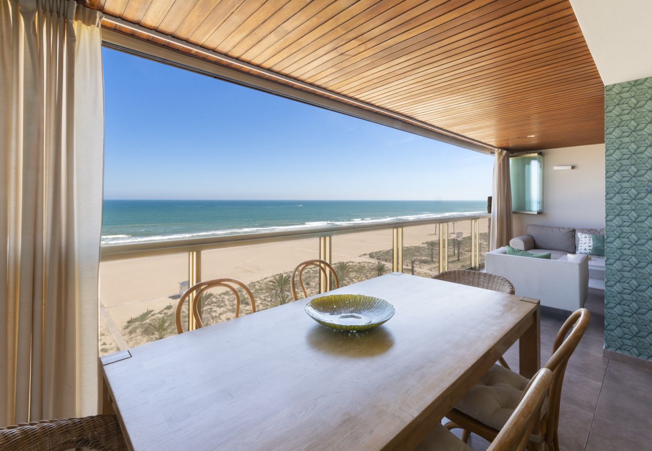 Apartamento en Playa de Gandía - Fabuloso apartamento acceso directo a la playa, WIFI, A/A vista panoramica-ALQUILER SOLO FAMILIAS