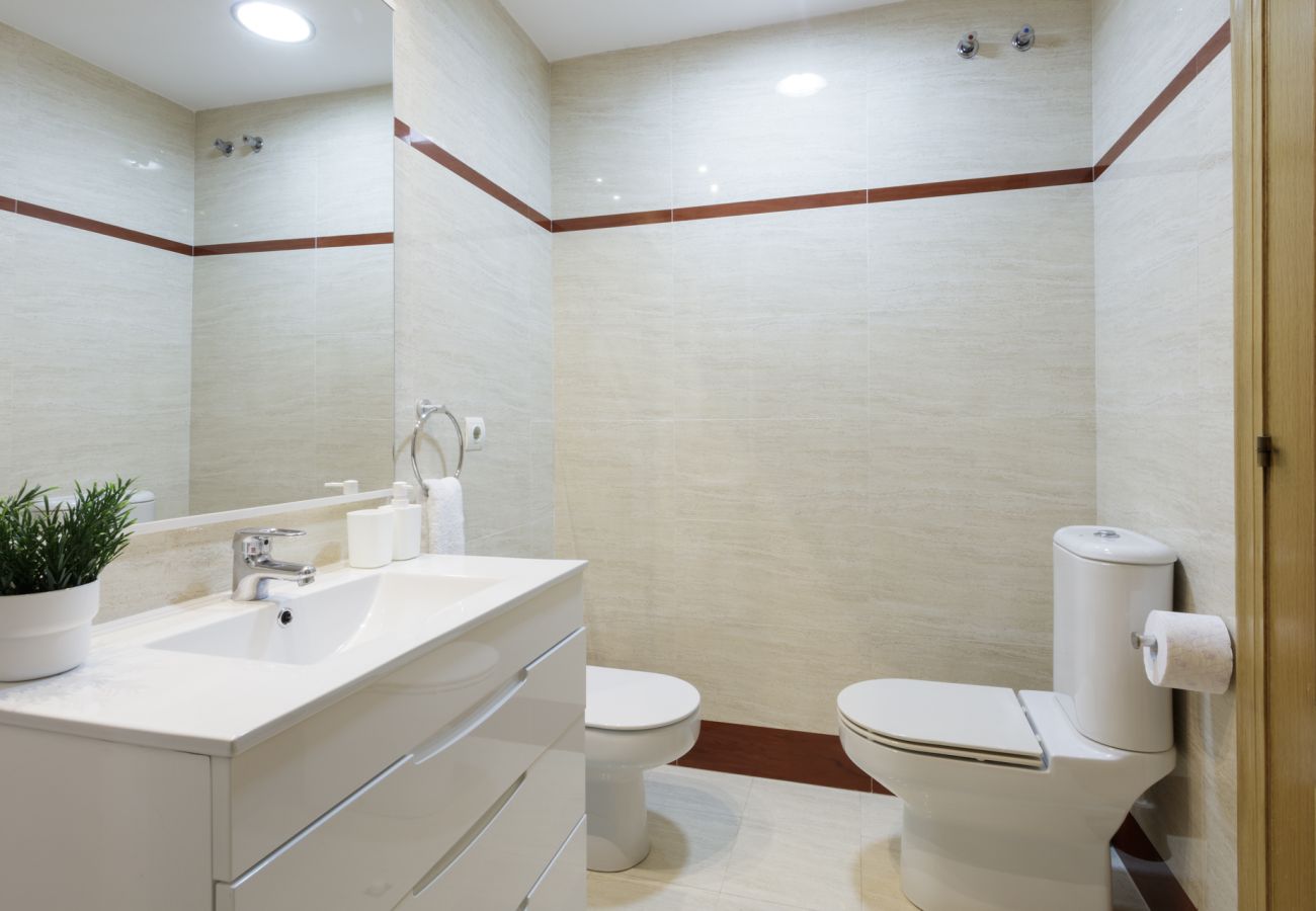 Apartamento en Playa de Gandía - Apartamento con vistas al mar con TV HD. - ALQUILER SOLO FAMILIAS