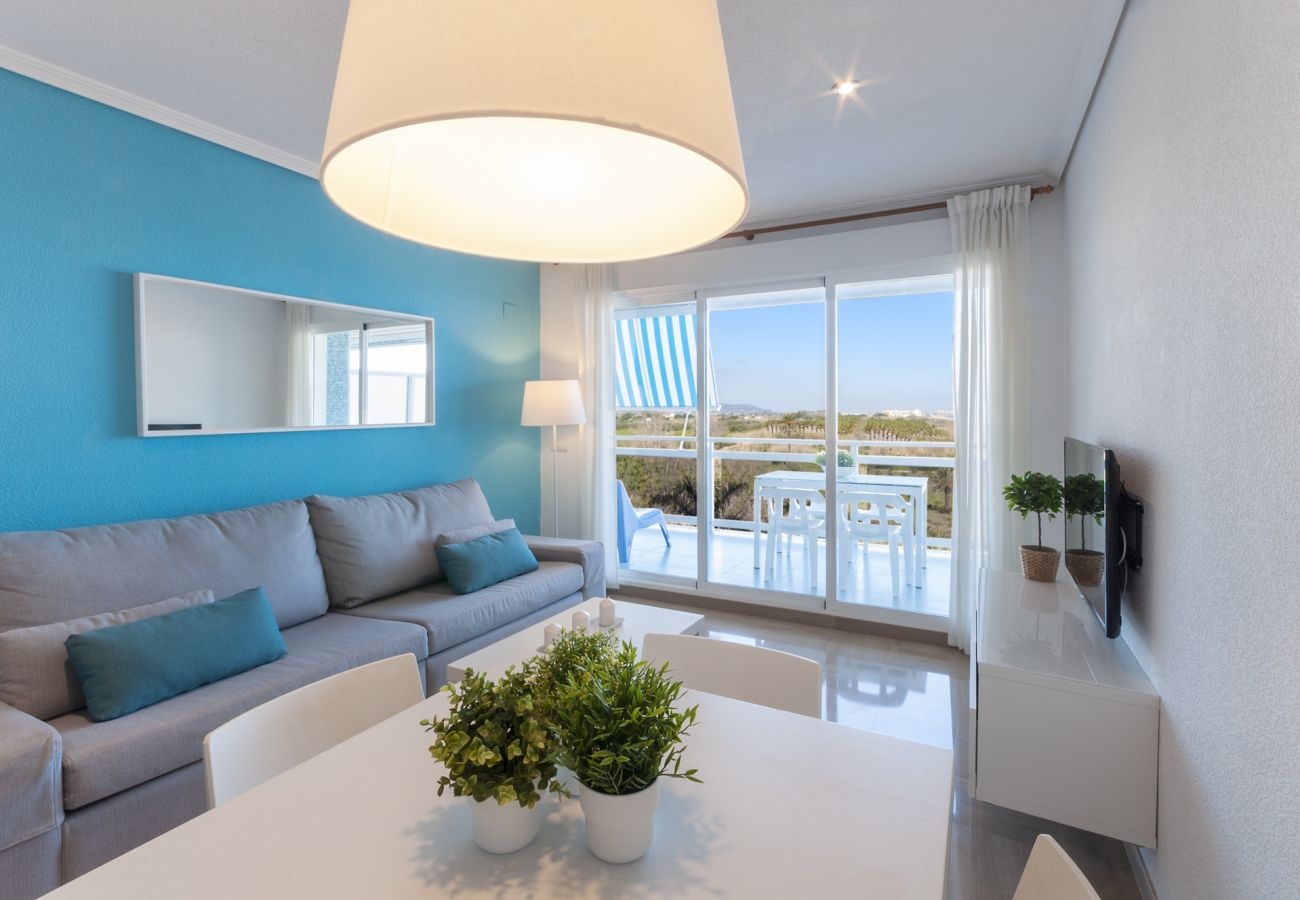 Apartamento en Playa de Gandía - Apartamento con vista al mar. 2 dormitorios / 2 baños-ALQUILER SOLO FAMILIAS