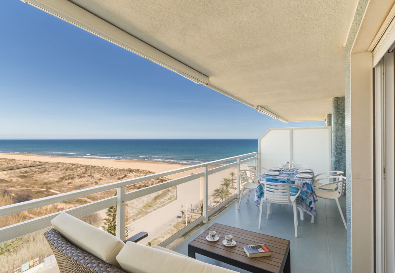 Apartamento en Playa de Gandía - Fabuloso apartamento de playa para unas excelentes vacaciones. Increíbles vistas al mar!-ALQUILER SOLO FAMILIAS