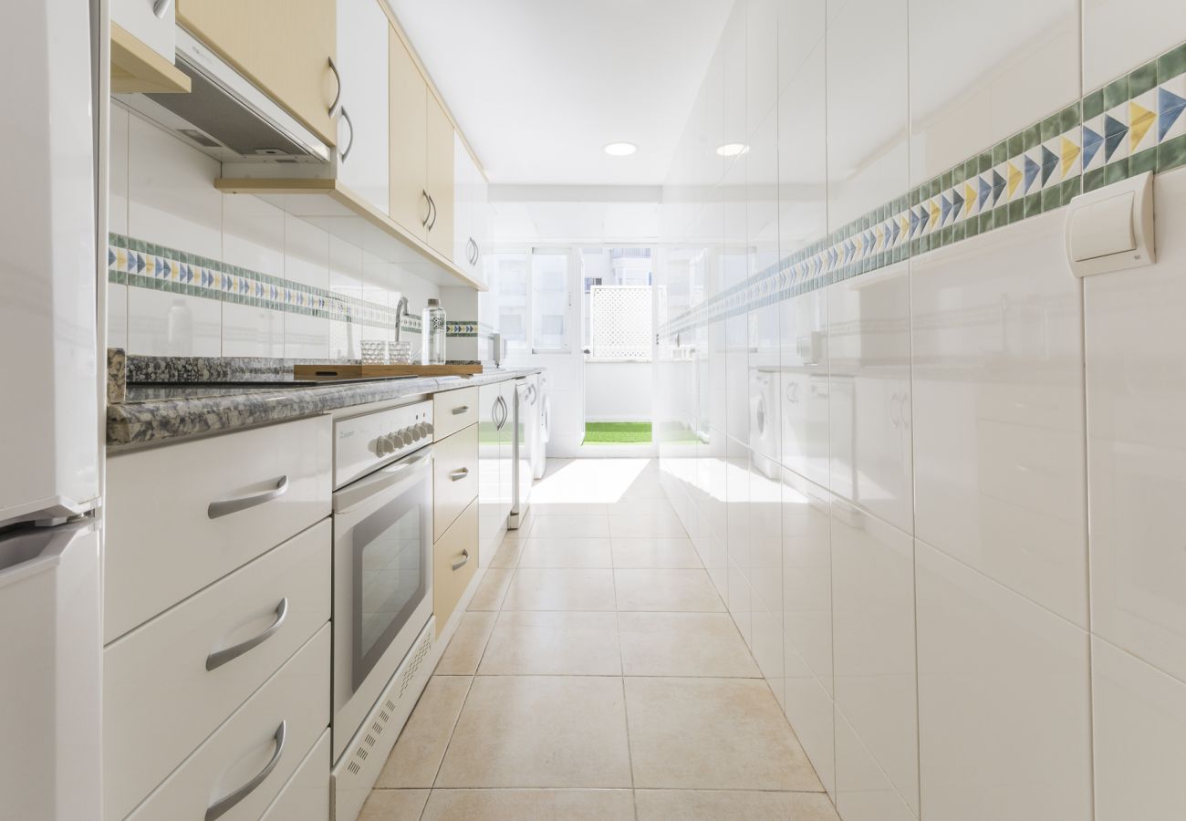 Apartamento en Playa de Gandía - Fabuloso apartamento de playa para unas excelentes vacaciones. Increíbles vistas al mar!-ALQUILER SOLO FAMILIAS