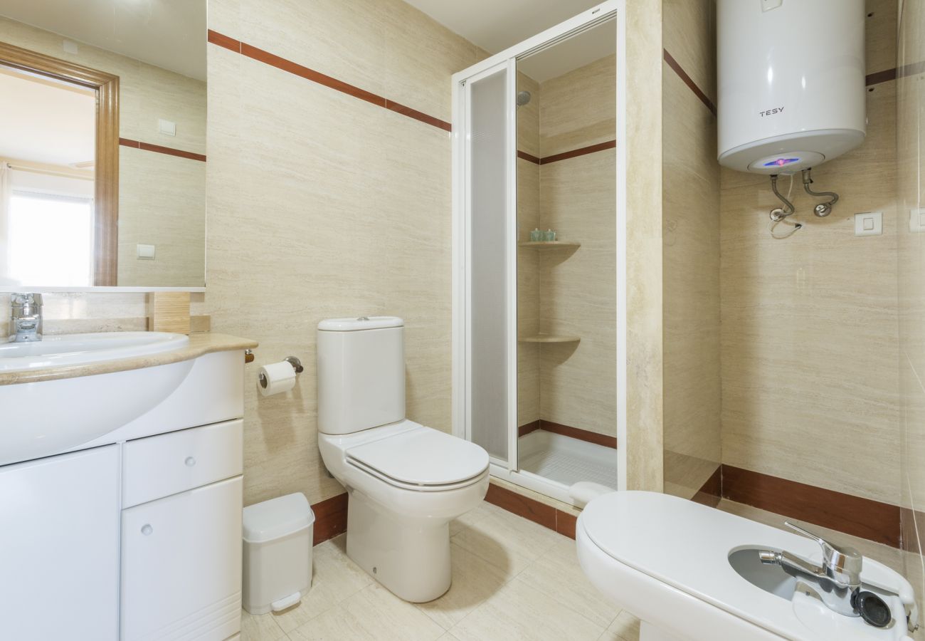 Apartamento en Playa de Gandía - Fabuloso apartamento de playa para unas excelentes vacaciones. Increíbles vistas al mar!-ALQUILER SOLO FAMILIAS