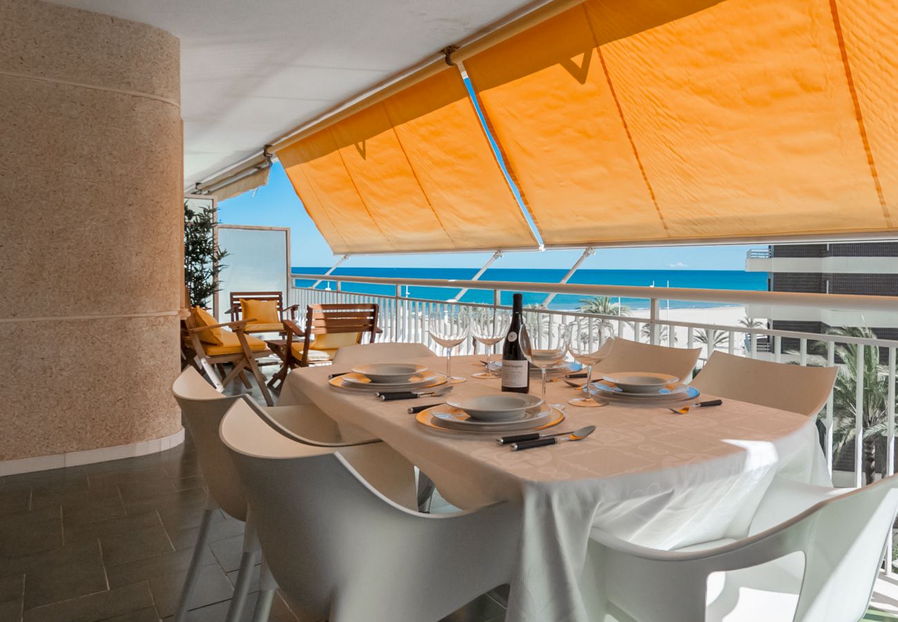 Apartamento en Playa de Gandía - Apartamento con increíbles vistas al mar / piscina -ALQUILER SOLO FAMILIAS