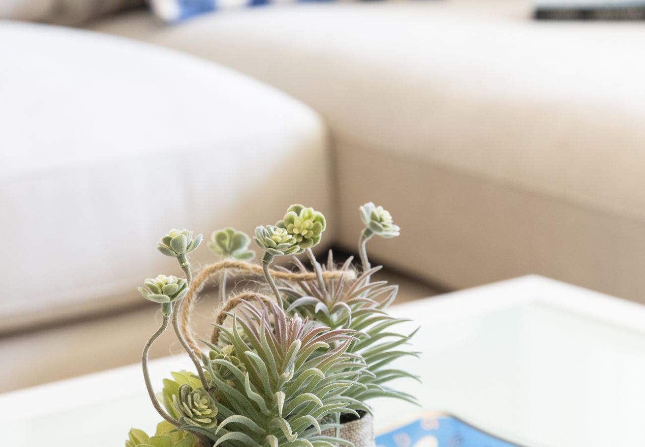 Apartamento en Playa de Gandía - Apartamento con increíbles vistas al mar / piscina -ALQUILER SOLO FAMILIAS