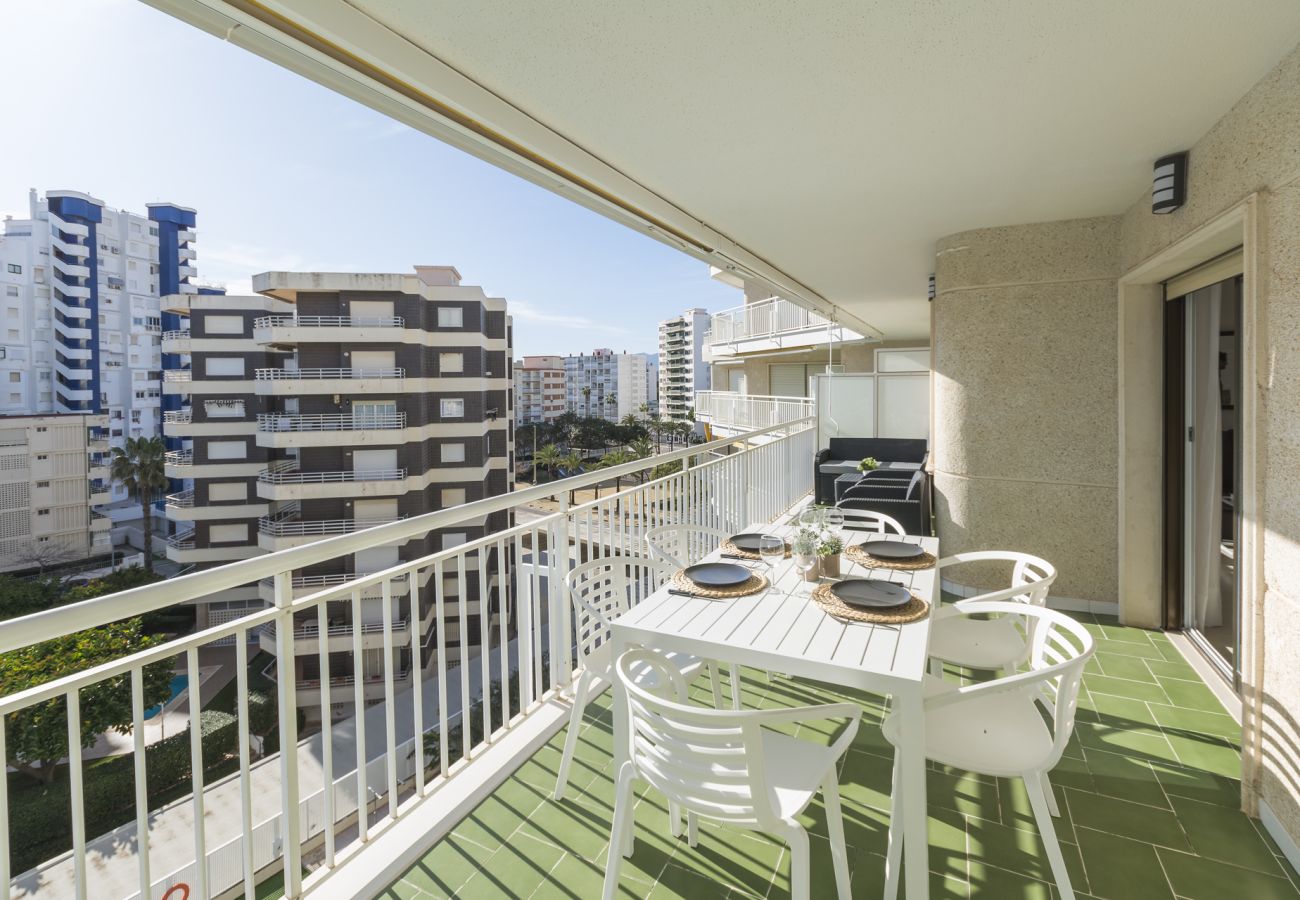 Apartamento en Playa de Gandía - Increíbles vistas al mar / piscina -ALQUILER SOLO FAMILIAS