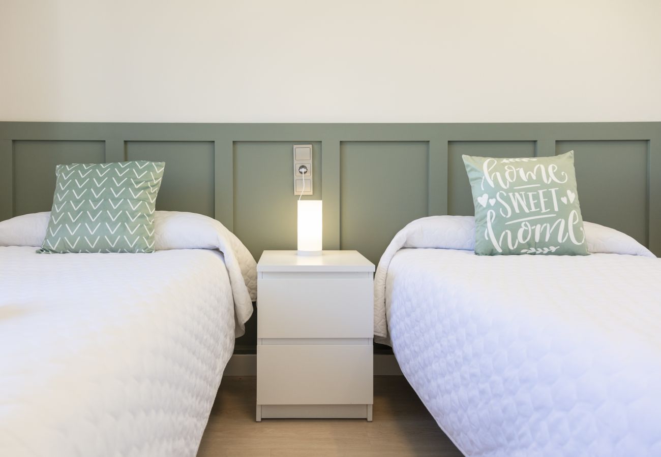 Apartamento en Playa de Gandía - Increíbles vistas al mar / piscina -ALQUILER SOLO FAMILIAS