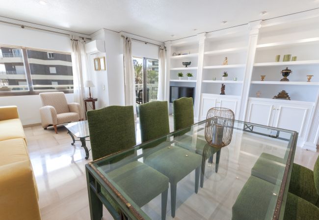 Apartamento en Playa de Gandía - Elegante Apartamento a pie de Playa. SOLO FAMILIAS Apartamento en Playa de Gandía - Elegante Apartamento a pie de Playa. SOLO FAMILIAS