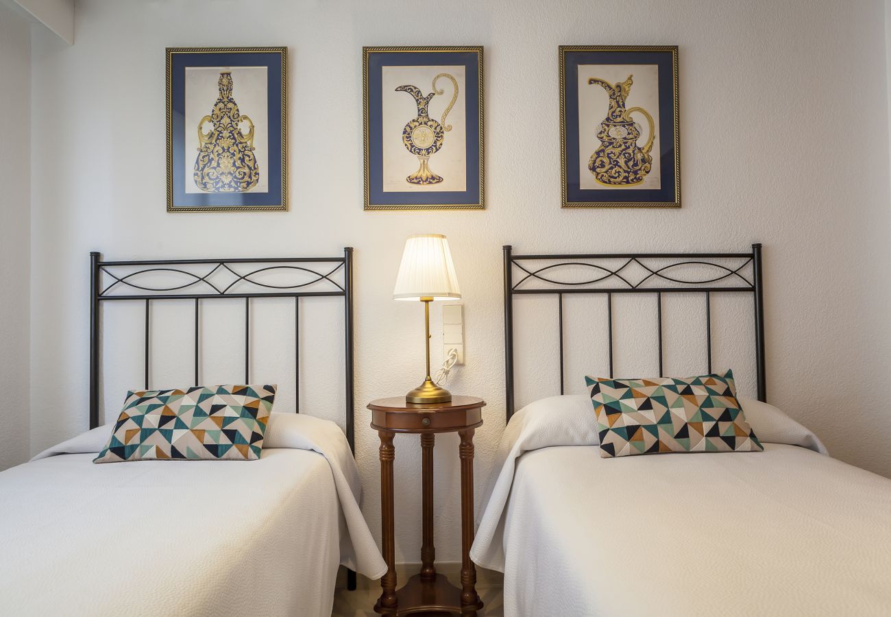 Apartamento en Playa de Gandía - Elegante Apartamento a pie de Playa. SOLO FAMILIAS