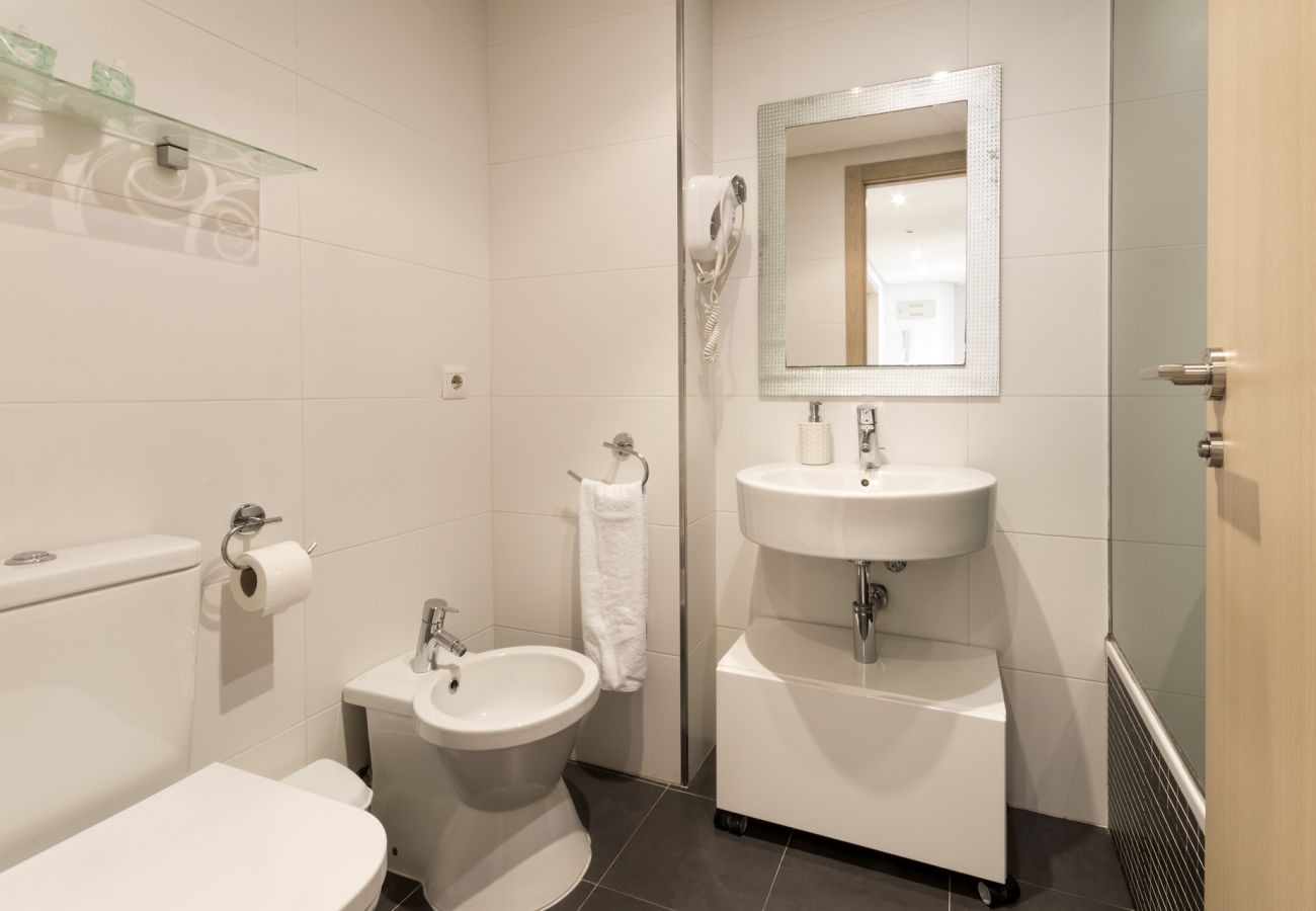 Apartamento en Playa de Gandía - Escapada familiar a la playa! Lujoso retiro frente al mar.-ALQUILER SOLO FAMILIAS