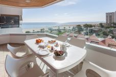 Apartamento en Playa de Gandía - Escapada familiar a la playa! Lujoso retiro frente al mar.-ALQUILER SOLO FAMILIAS