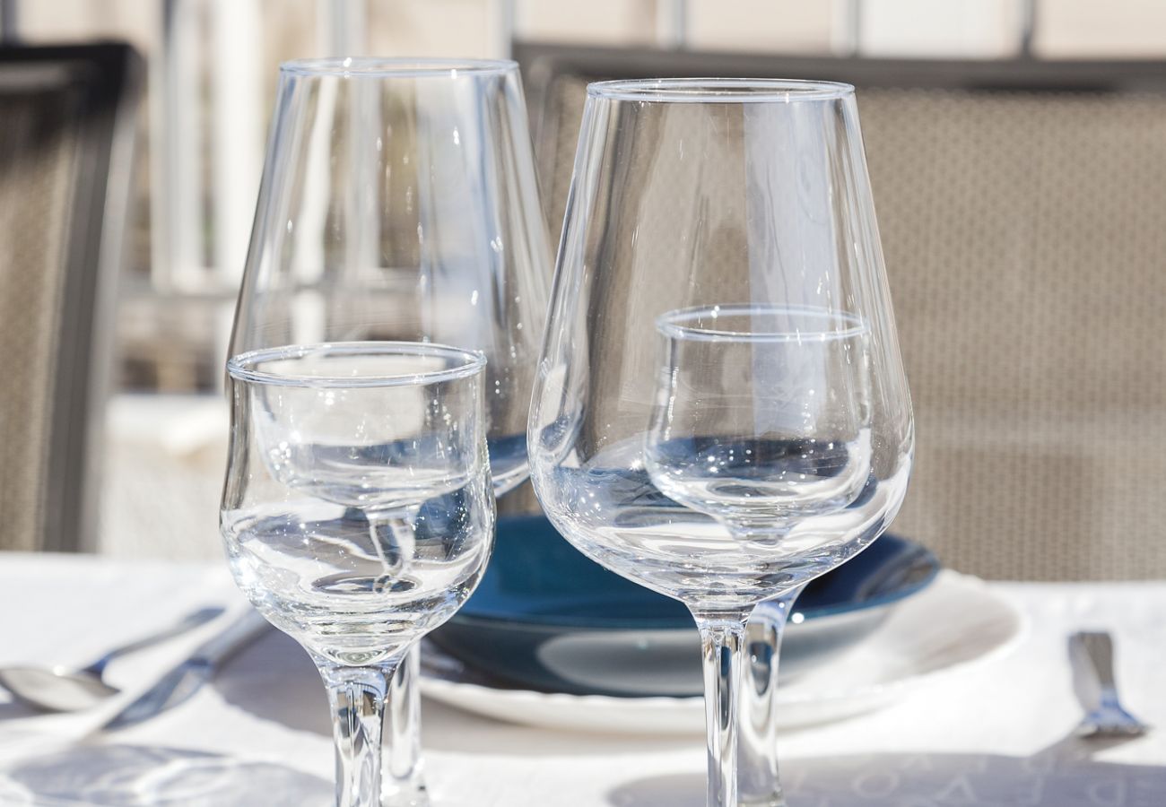 Apartamento en Playa de Gandía - Fabuloso apartamento de playa para unas excelentes vacaciones. Vistas al mar.-ALQUILER SOLO FAMILIAS