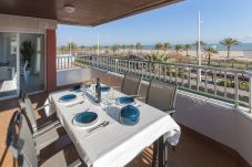 Apartamento en Playa de Gandía - Fabuloso apartamento de playa para unas excelentes vacaciones. Vistas al mar.-ALQUILER SOLO FAMILIAS