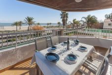 Apartamento en Playa de Gandía - Fabuloso apartamento de playa para unas excelentes vacaciones. Vistas al mar.-ALQUILER SOLO FAMILIAS