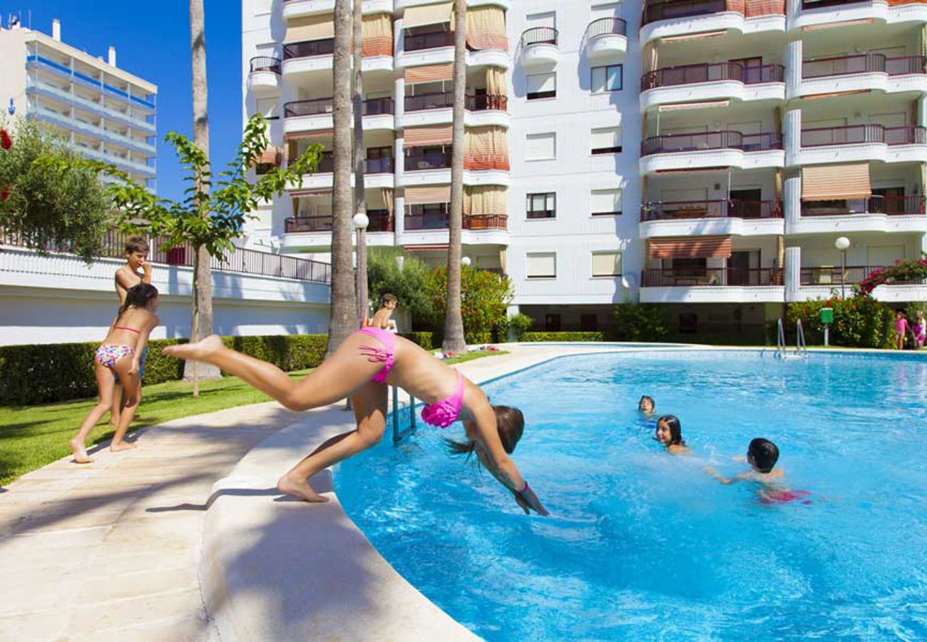 Apartamento en Playa de Gandía - Bonita propiedad de 3 dormitorios. Piscina. TV satelite. Wifi-ALQUILER SOLO FAMILIAS