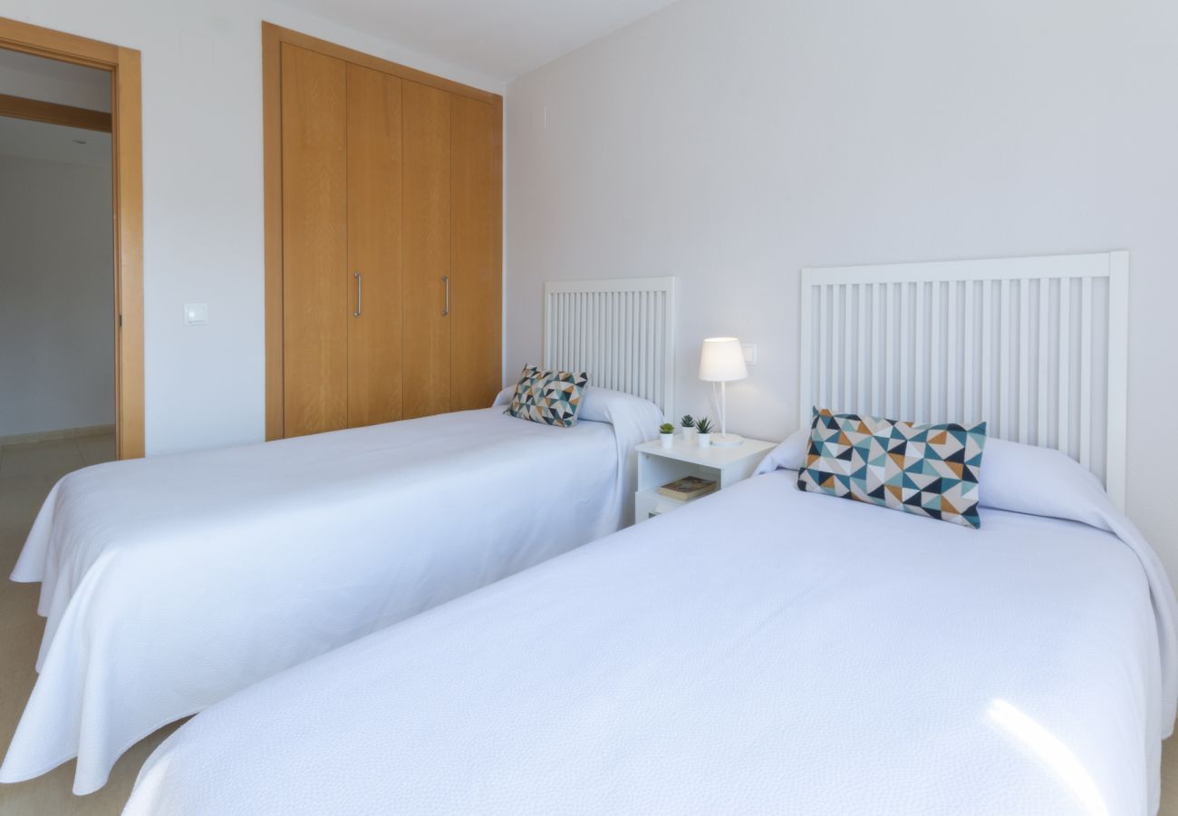 Apartamento en Playa de Gandía - Bonita propiedad de 3 dormitorios. Piscina. TV satelite. Wifi-ALQUILER SOLO FAMILIAS