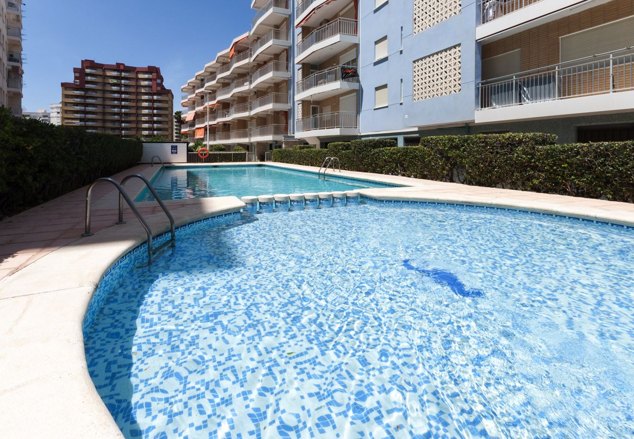 Apartamento en Playa de Gandía - Fabuloso apartamento en 1ª línea de playa. SOLO FAMILIAS