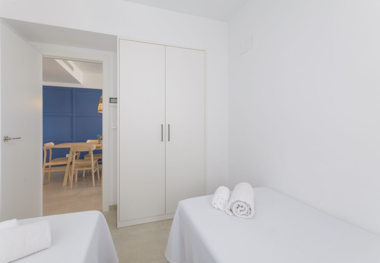 Apartamento en Playa de Gandía - Fabuloso apartamento en 1ª línea de playa. SOLO FAMILIAS