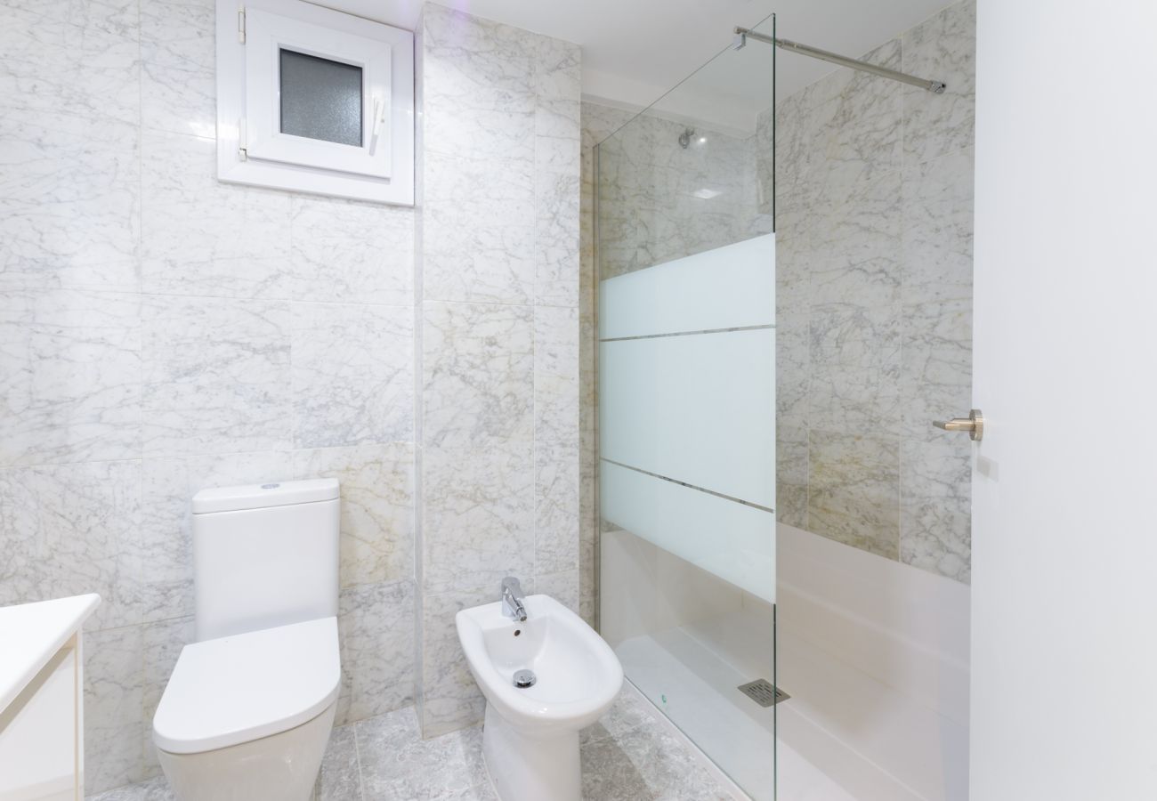 Apartamento en Playa de Gandía - Fabuloso apartamento en 1ª línea de playa. SOLO FAMILIAS